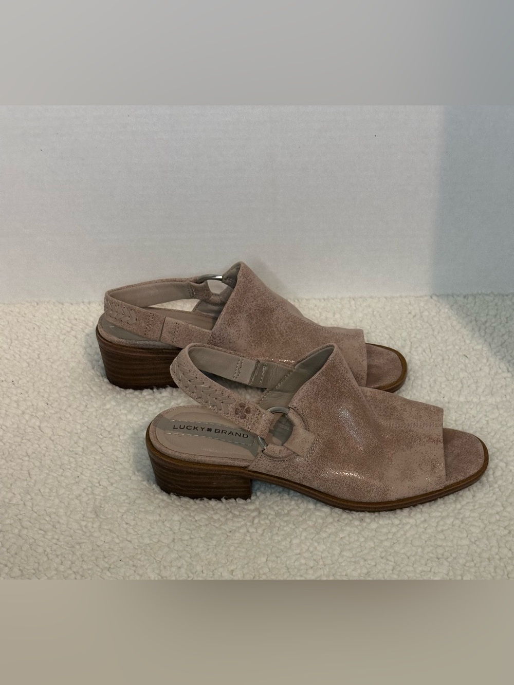 Lucky Brand Women’s Tan Sandals size 6.5 M (37) - Picture 2 of 6